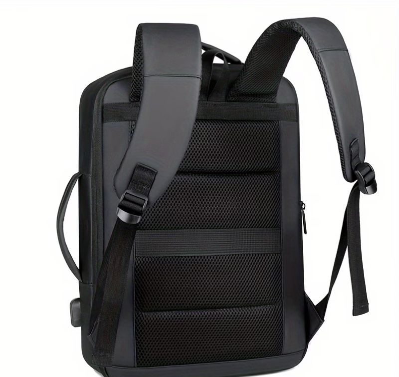 Breathable mesh back panel and padded shoulder straps